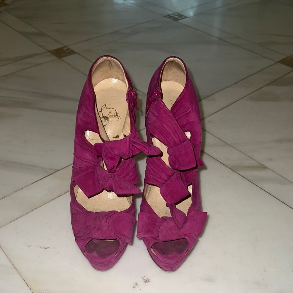Christian Louboutin fuschia suede bow shoes